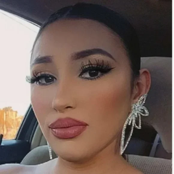 Rhinestone Leaf Design Studded Silver Earrings - Picture 3 of 12